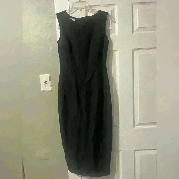 EPISODE Dresses & Skirts - EPISODE Blk Dress With Back Buttons - Size 8 - B7